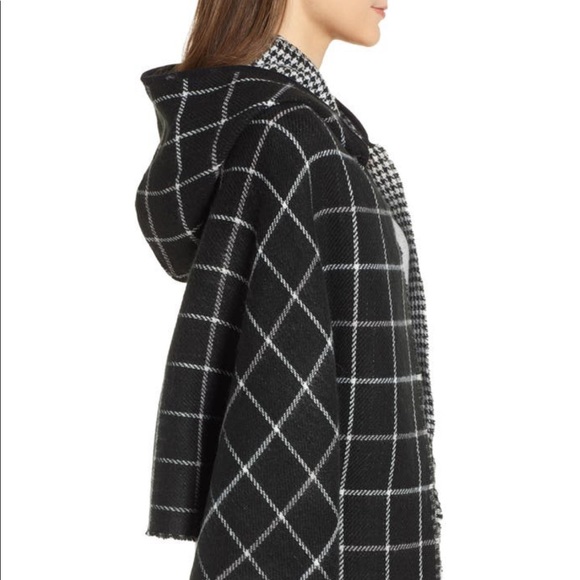 Nordstrom Trouvé trouve Reversible Hooded Cape nwot black combo winter one size - Picture 4 of 13